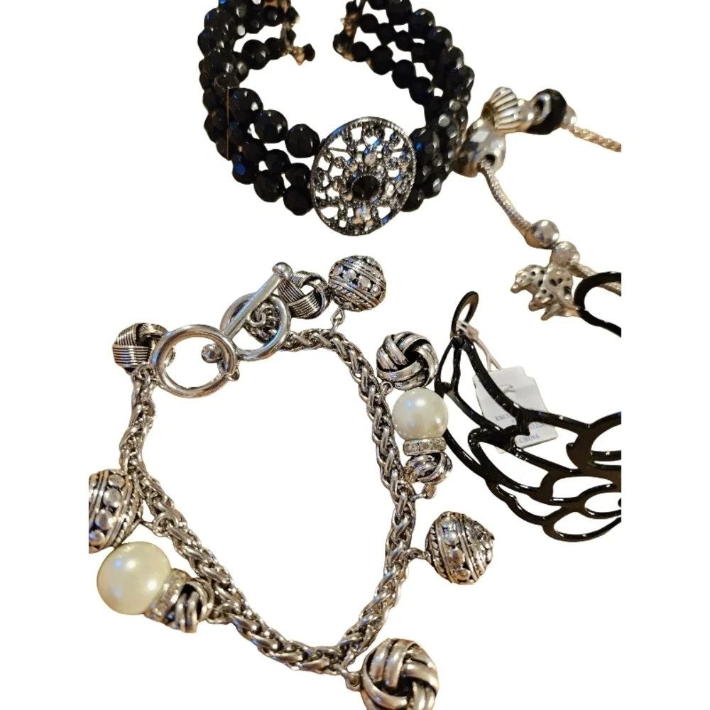 Lot 6 Pieces Bracelets 2 with Charms Assorted